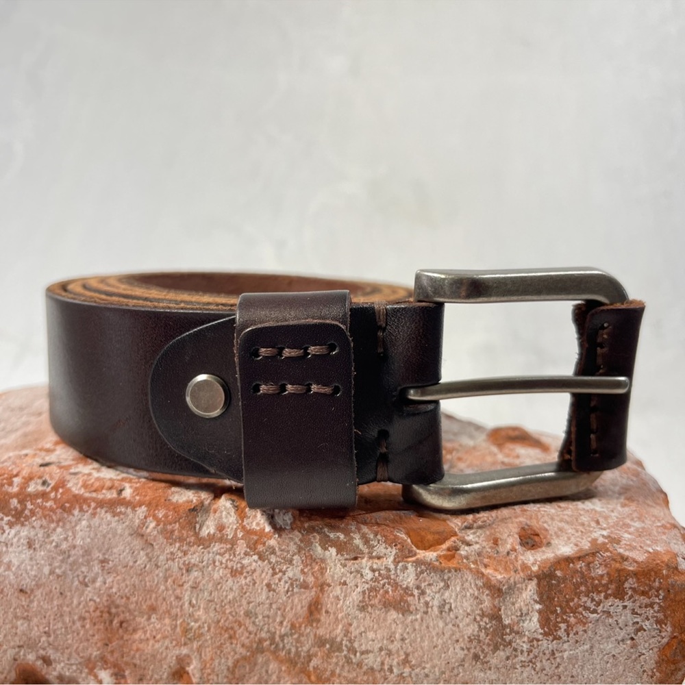 Leather belt thick dark brown mens rugged riveted brass buckle EUC 1"5" X 52"